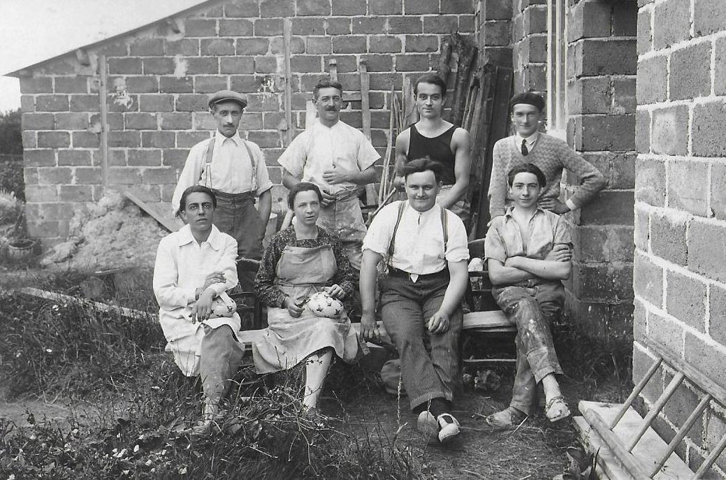 Orléans Atelier FORAH photo devant atelier 1929