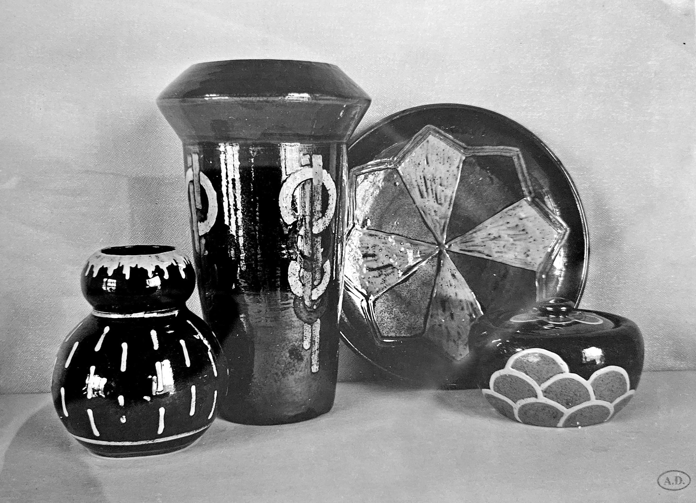 Poteries de l'Atelier Jacquet pour René Herbst - Photo Musée des Arts Décoratifs Paris